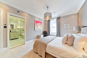Master Bedroom with Luxurious design features, Chelsea, London