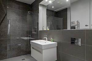 High Quality Ensuite Bathroom Battersea, London